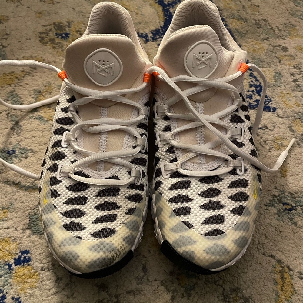 EUC women’s Nike Free Metcon 4 training sneakers